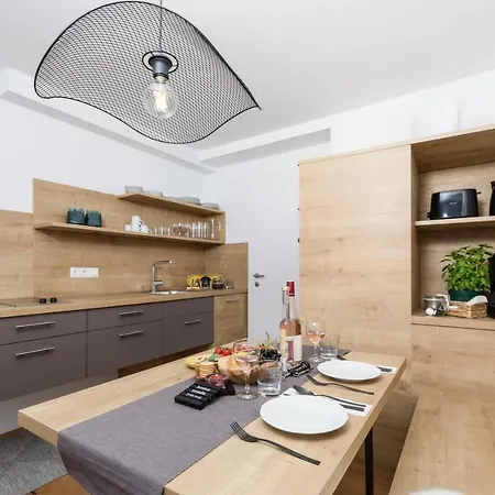 Macho Apartmán